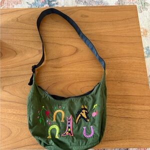 BAGGU Jessica Williams medium crescent